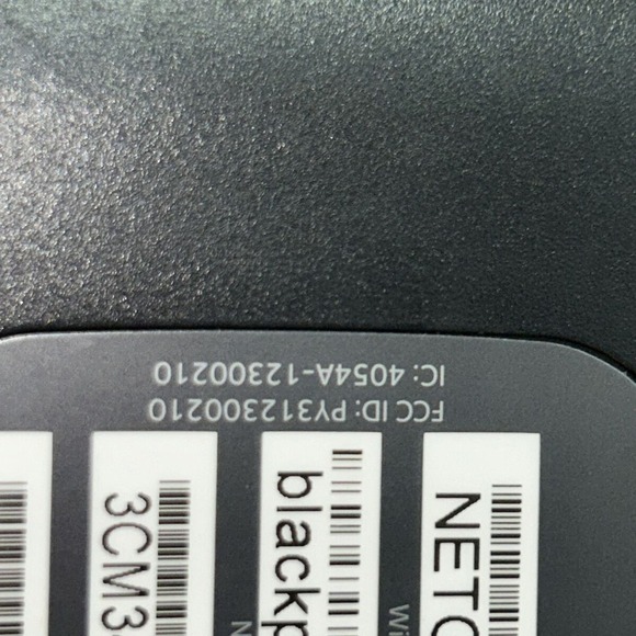 Netgear WNDR3400 N600 Dual Band Wi-Fi Router with Ethernet cable - Picture 9 of 12